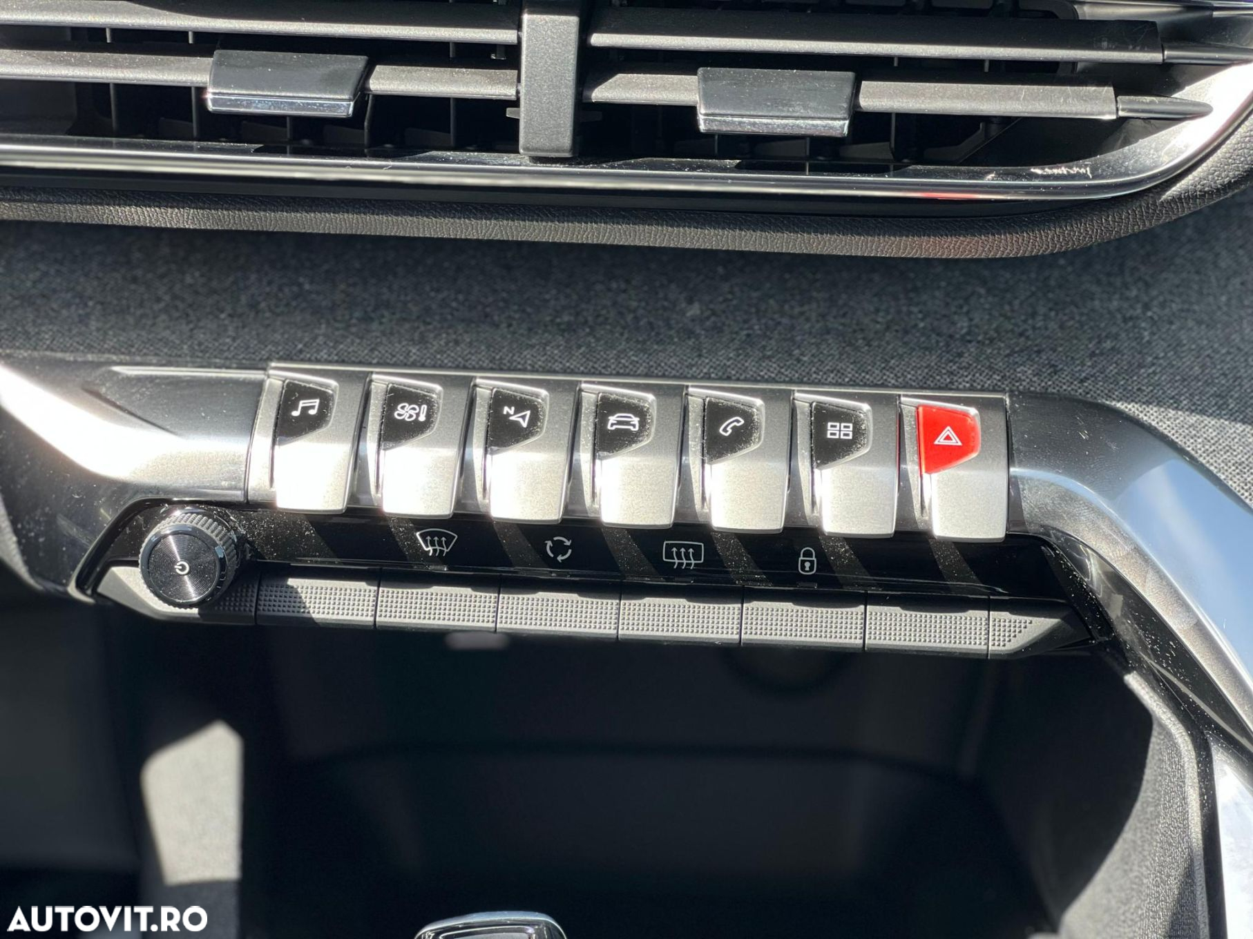 Peugeot 3008 PureTech 130 Stop & Start EAT6 Allure - 17