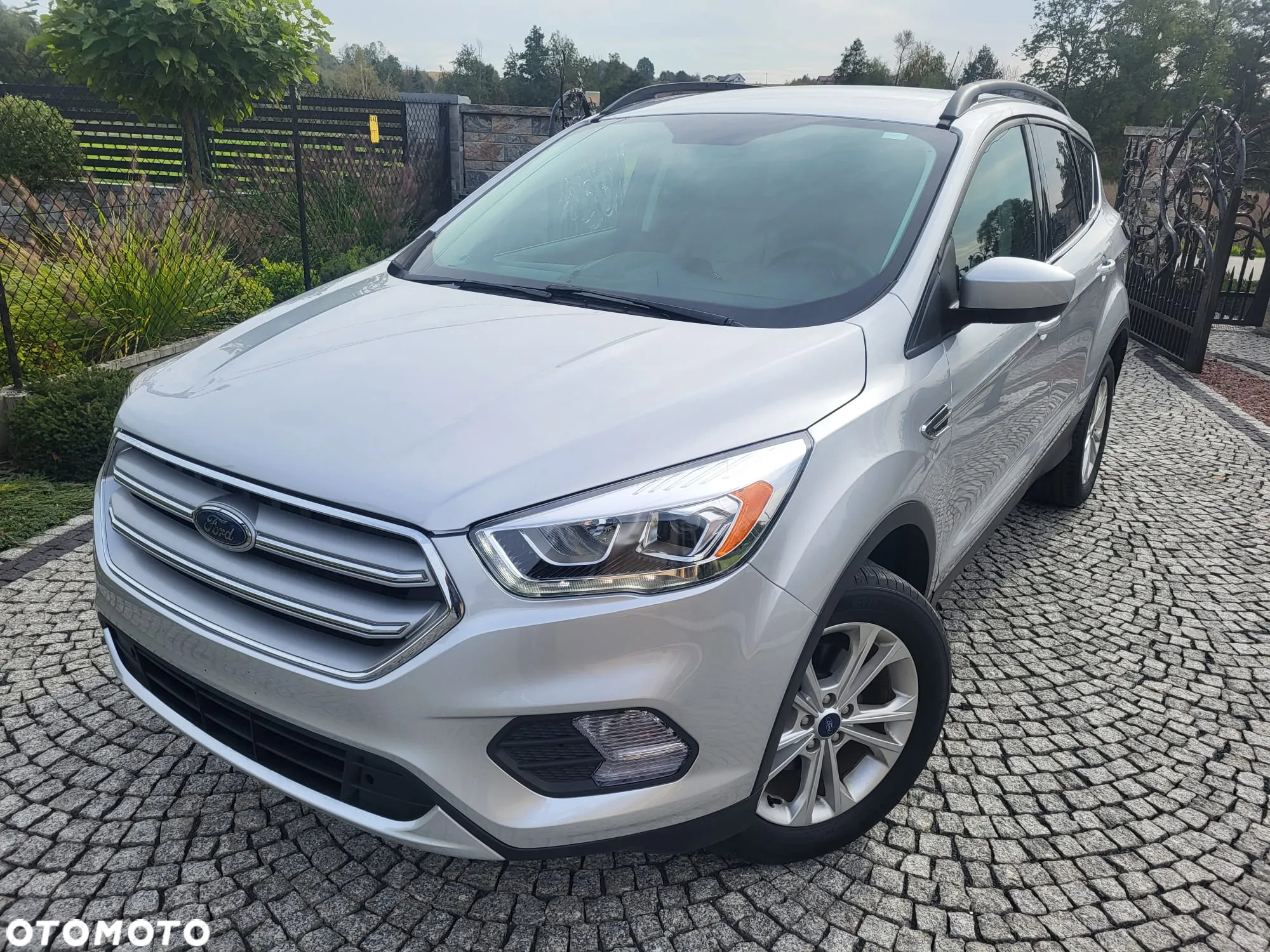 Ford Kuga - 19