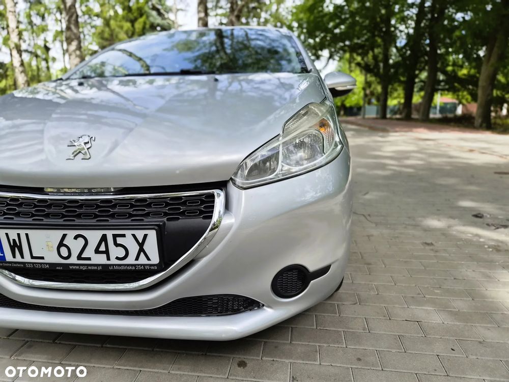 Peugeot 208 - 31
