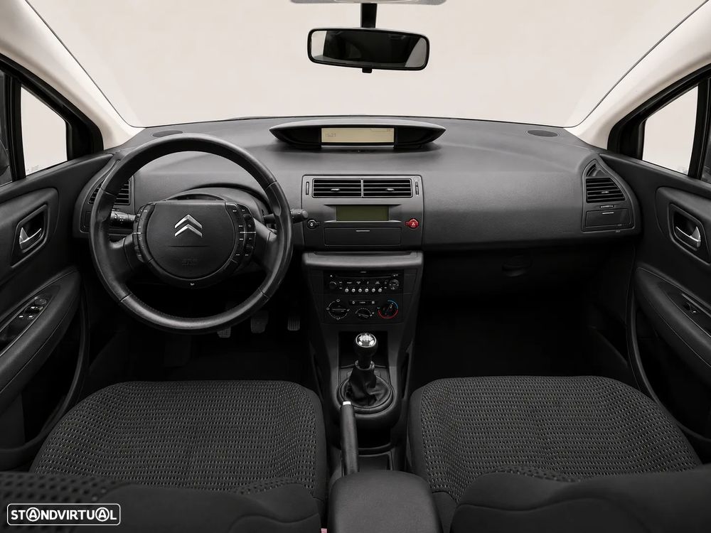 Citroën C4 1.4 16V VTR - 8