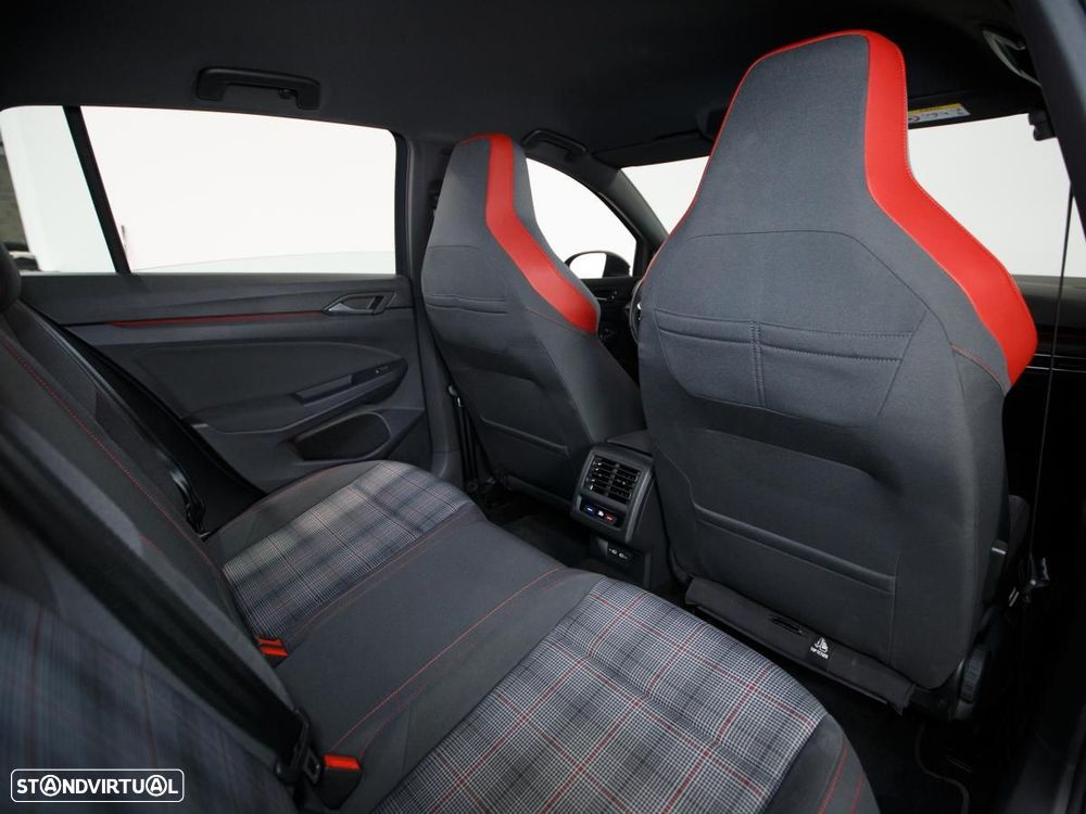 VW Golf 2.0 TSI OPF DSG GTI - 11
