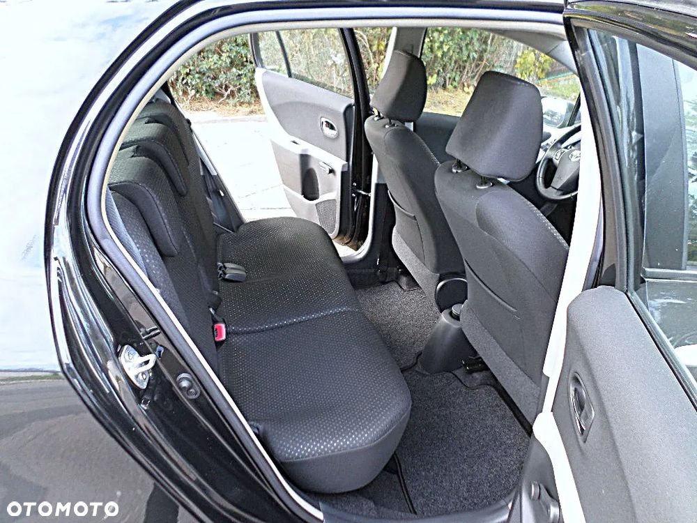 Toyota Yaris 1.33 VVT-i Executive - 19