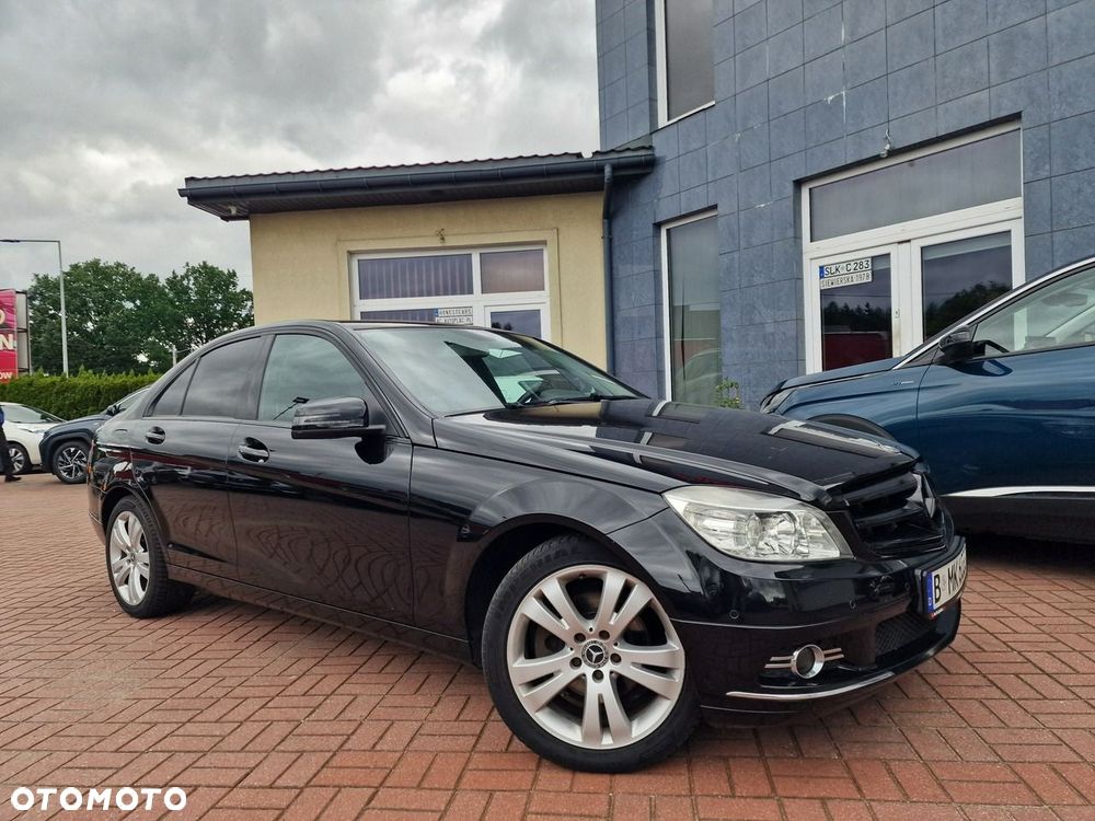 Mercedes-Benz Klasa C 180 BlueEFFICIENCY 7G-TRONIC Avantgarde - 11