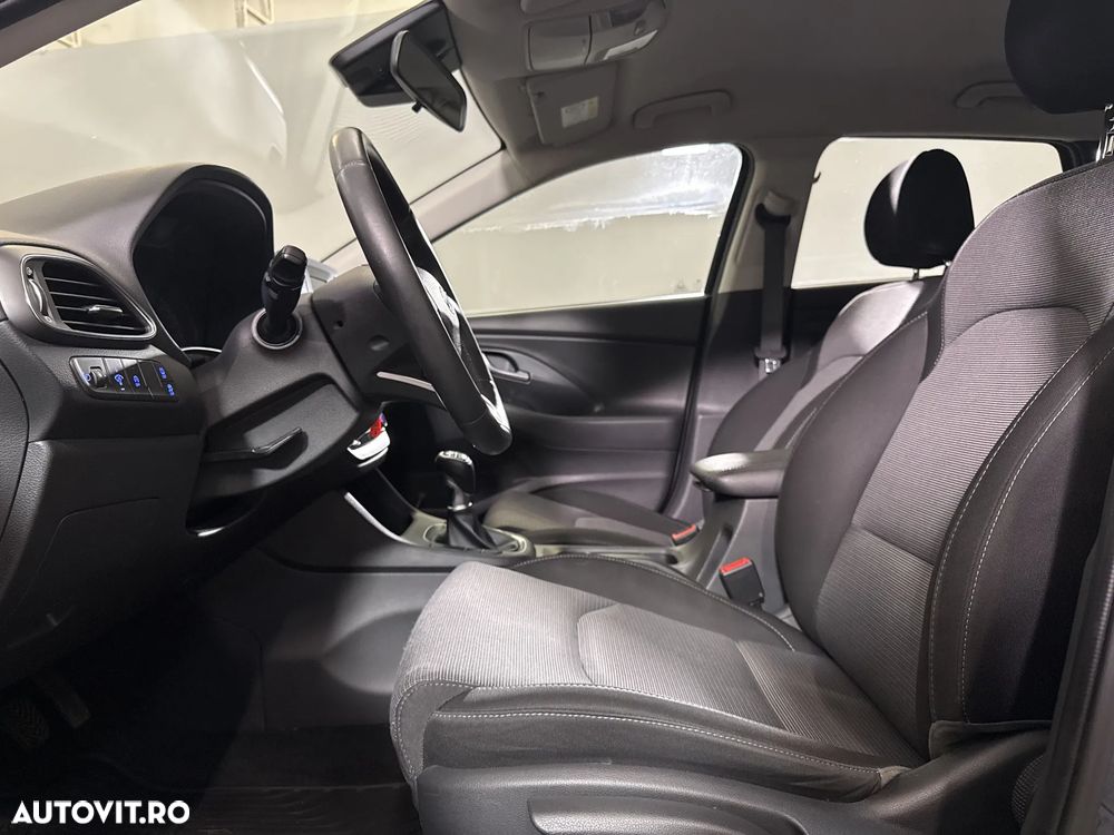 Hyundai i30 - 19