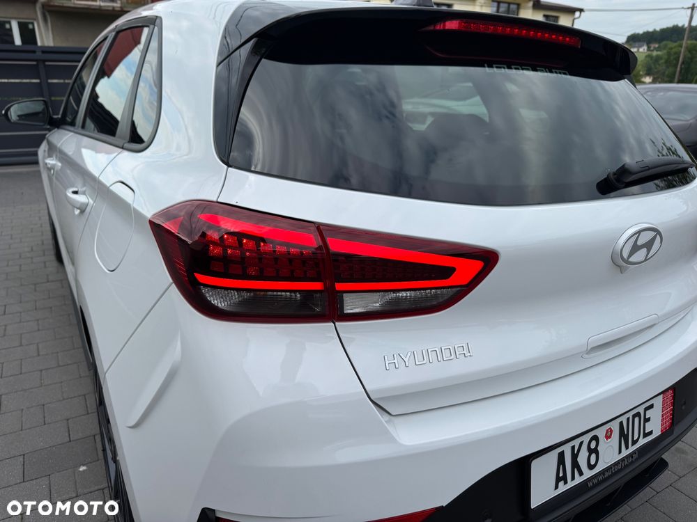 Hyundai i30 1.5 T-GDI 48V Modern DCT - 14