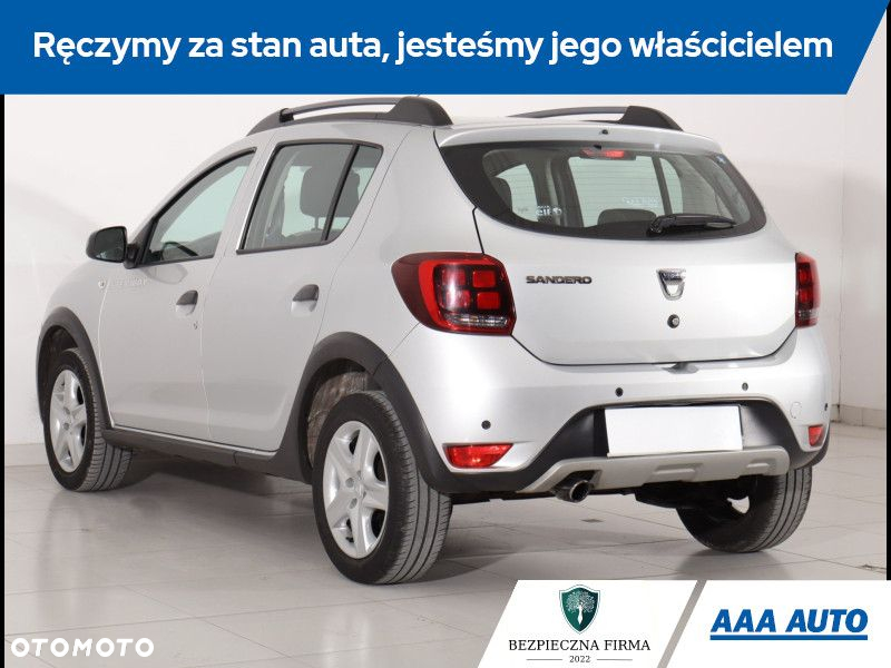 Dacia Sandero - 5