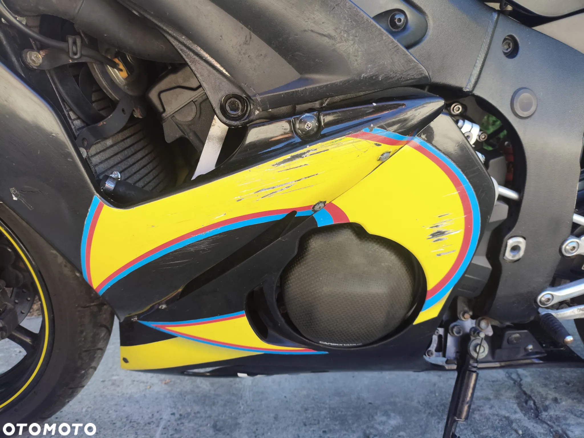 Yamaha R6 - 15