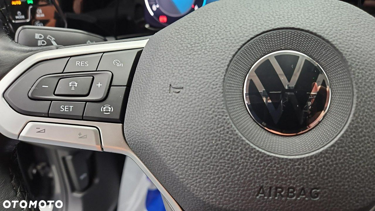 Volkswagen Golf VIII 2.0 TDI Life - 16