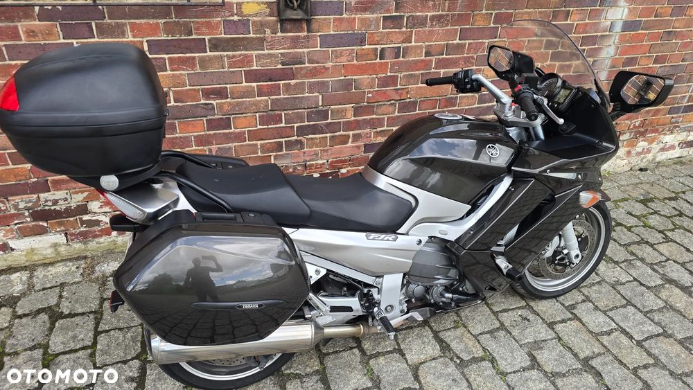 Yamaha FJR - 31