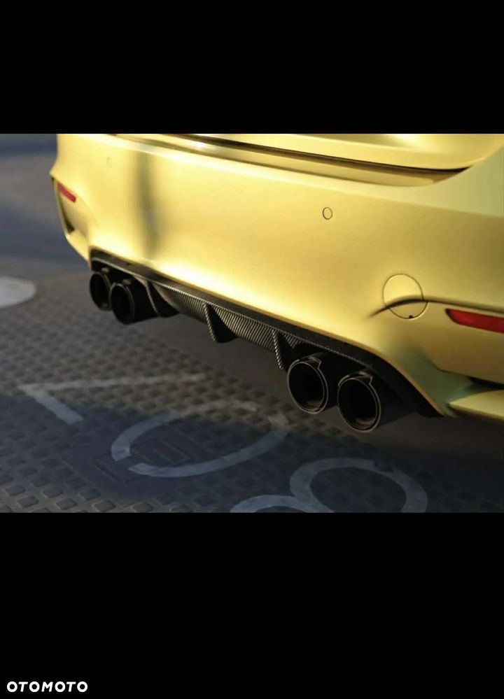 BMW M4 Coupe DKG - 11