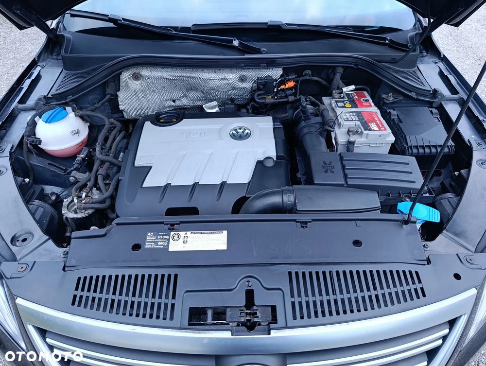 Volkswagen Tiguan - 11