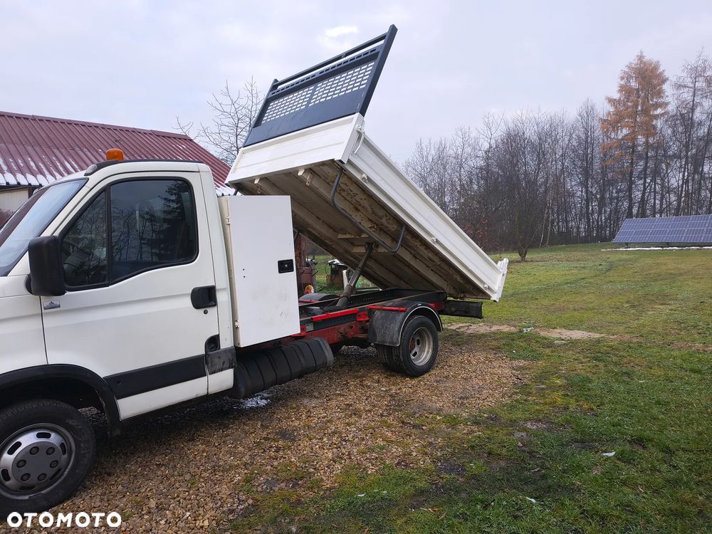 Iveco 35C12 - 10