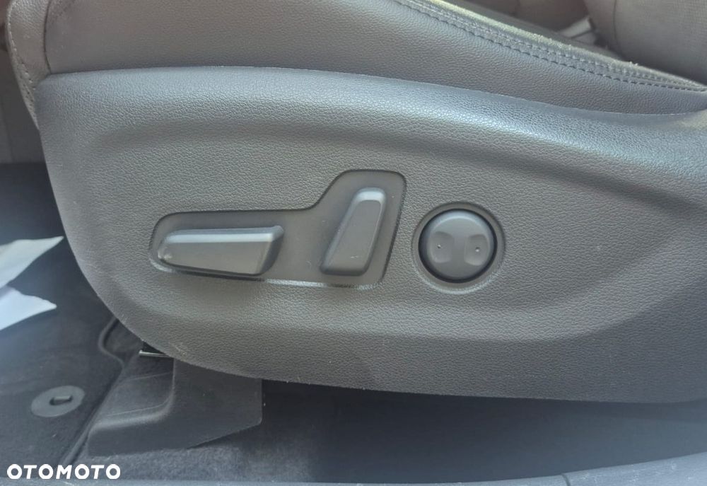 Hyundai Tucson 1.7 CRDI BlueDrive Premium 2WD DCT - 28