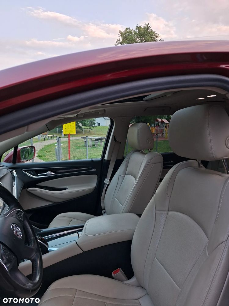 Buick Enclave - 4