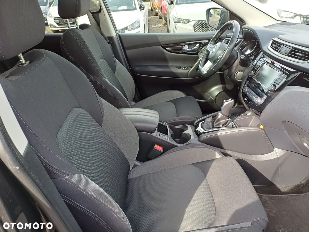 Nissan Qashqai 1.3 DIG-T N-Connecta DCT - 11