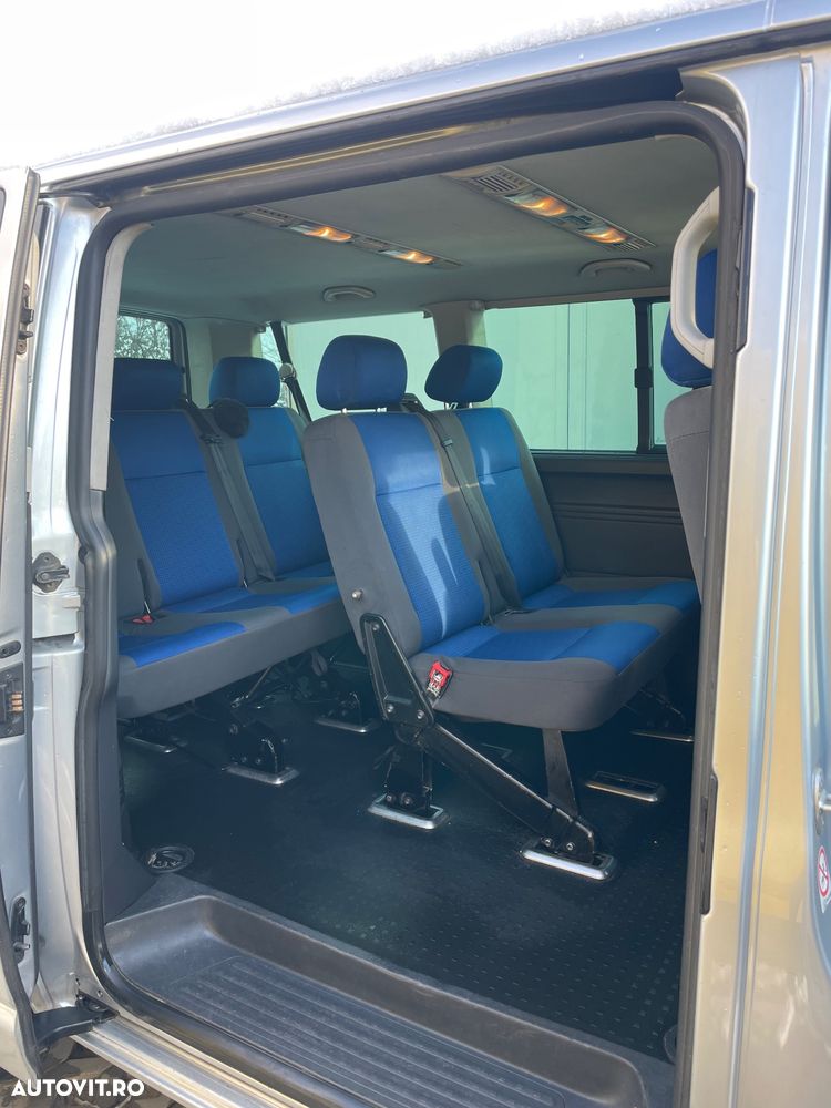 Volkswagen Caravelle - 7