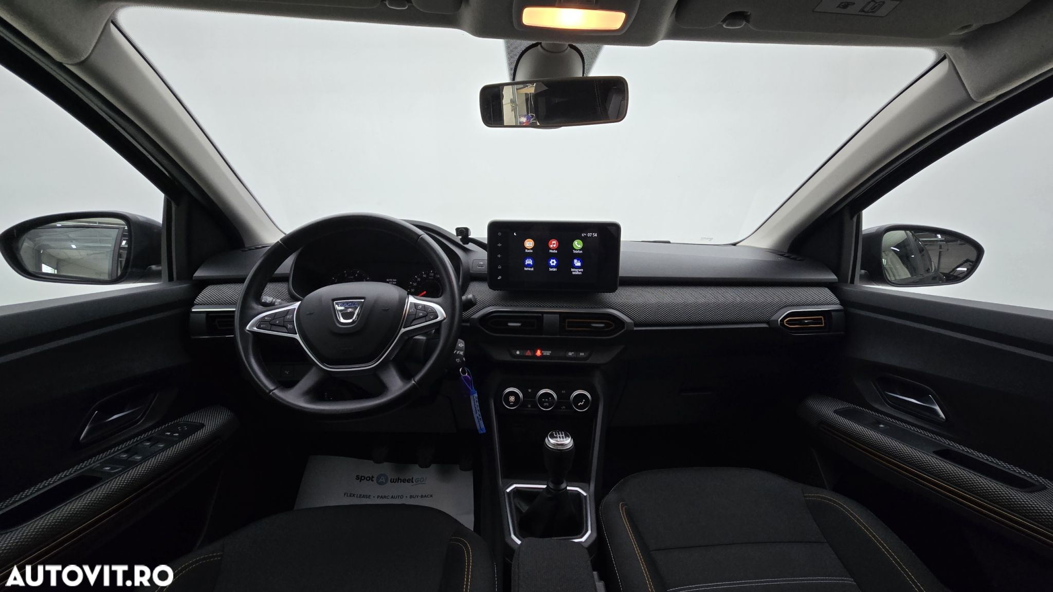 Dacia Sandero Stepway TCe 90 MT6 Comfort - 14