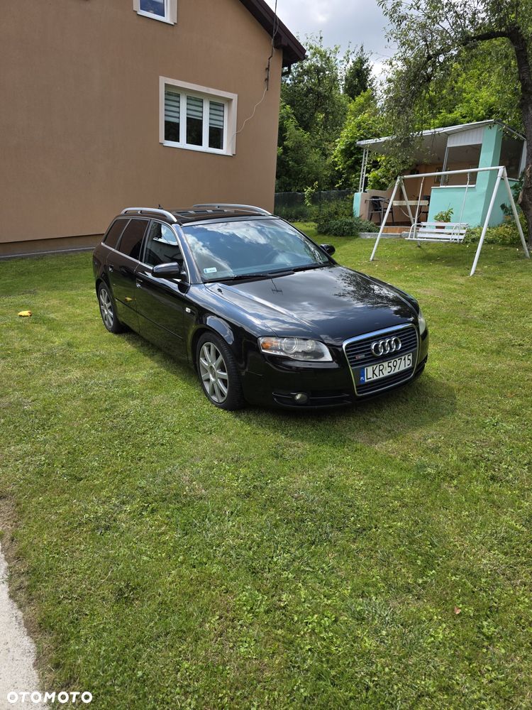 Audi A4 Limousine - 1