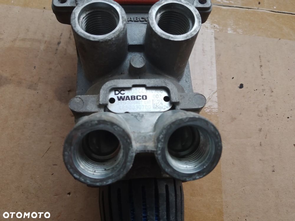 ZAWÓR HAMULCA WABCO MB ACTROS MP4 A0044314706 - 7