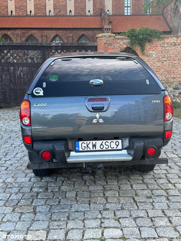 Mitsubishi L200 - 8