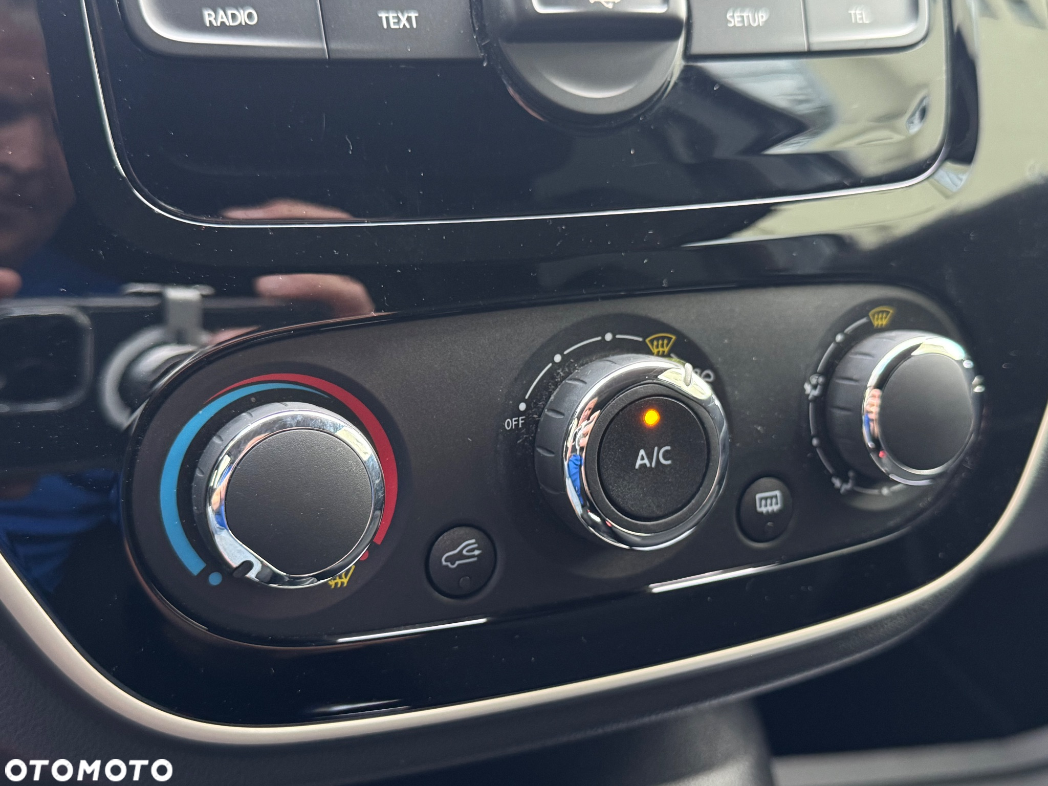 Renault Captur (ENERGY) TCe 90 LIMITED - 38