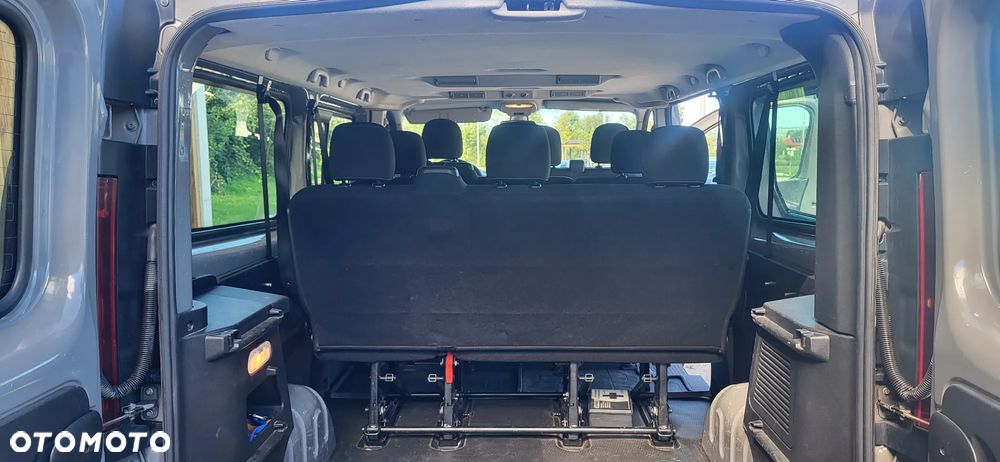 Renault Trafic - 19