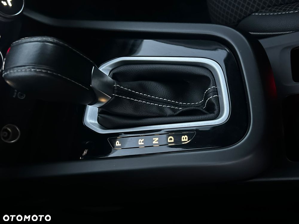 Renault Arkana 1.6 E-TECH Intens MMT - 29
