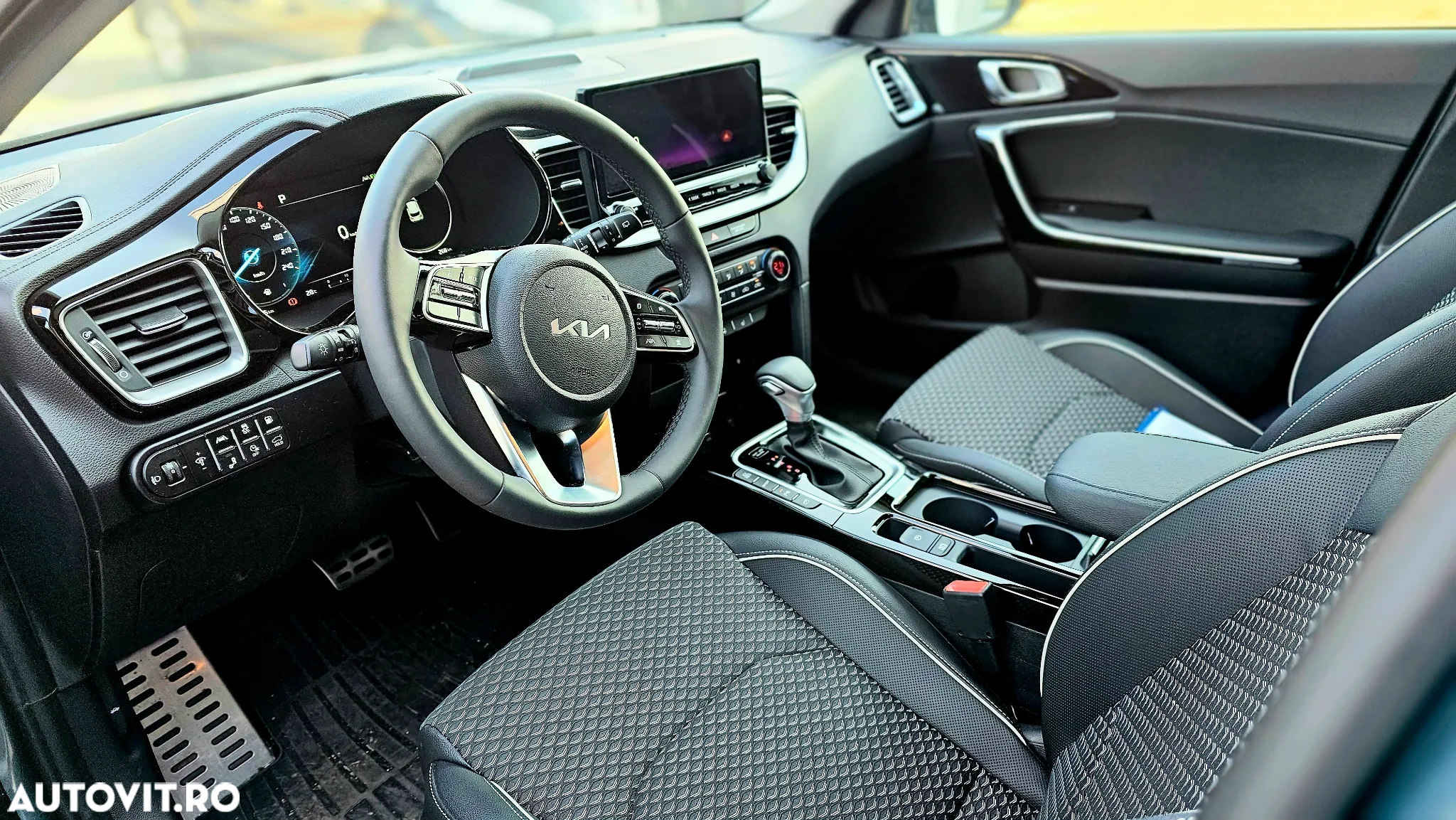 Kia XCeed 1.6 GDI 6DCT PHEV Vision - 12