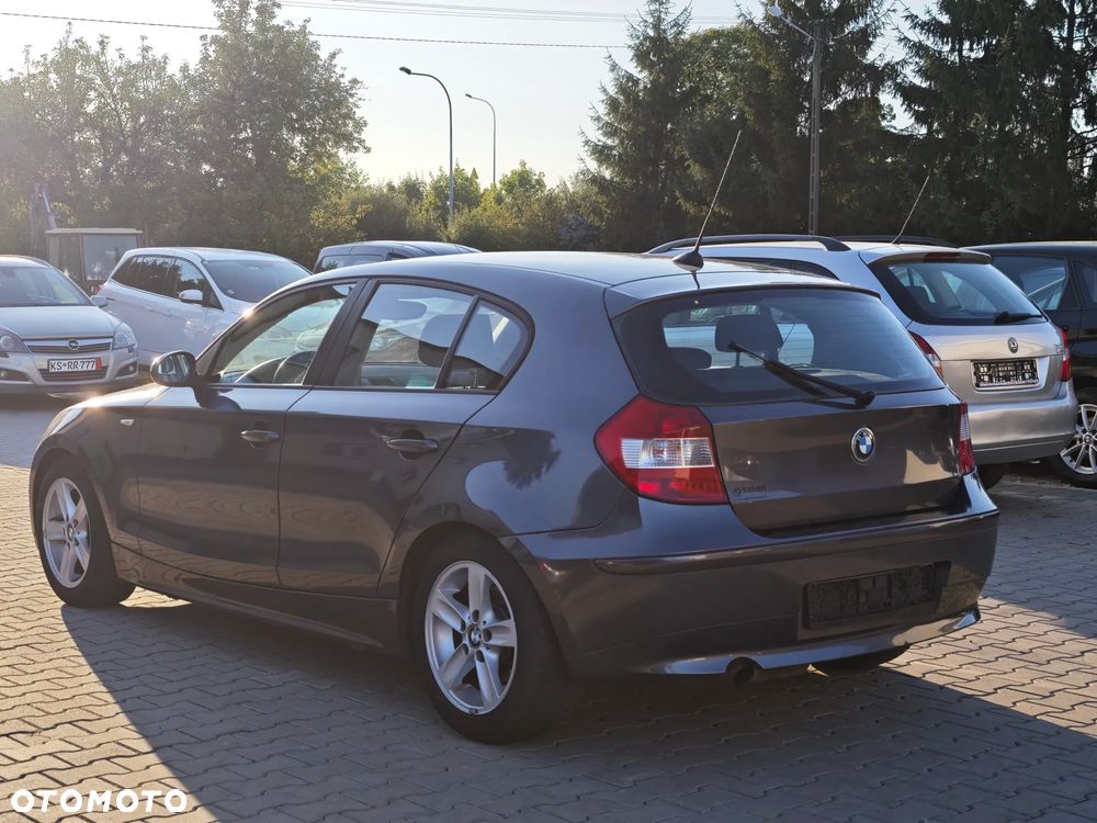 BMW Seria 1 118i - 13