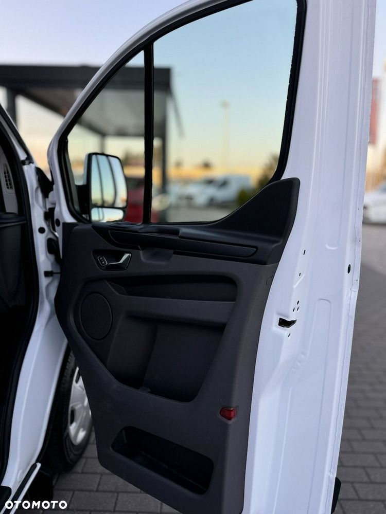 Ford Transit Custom - 13