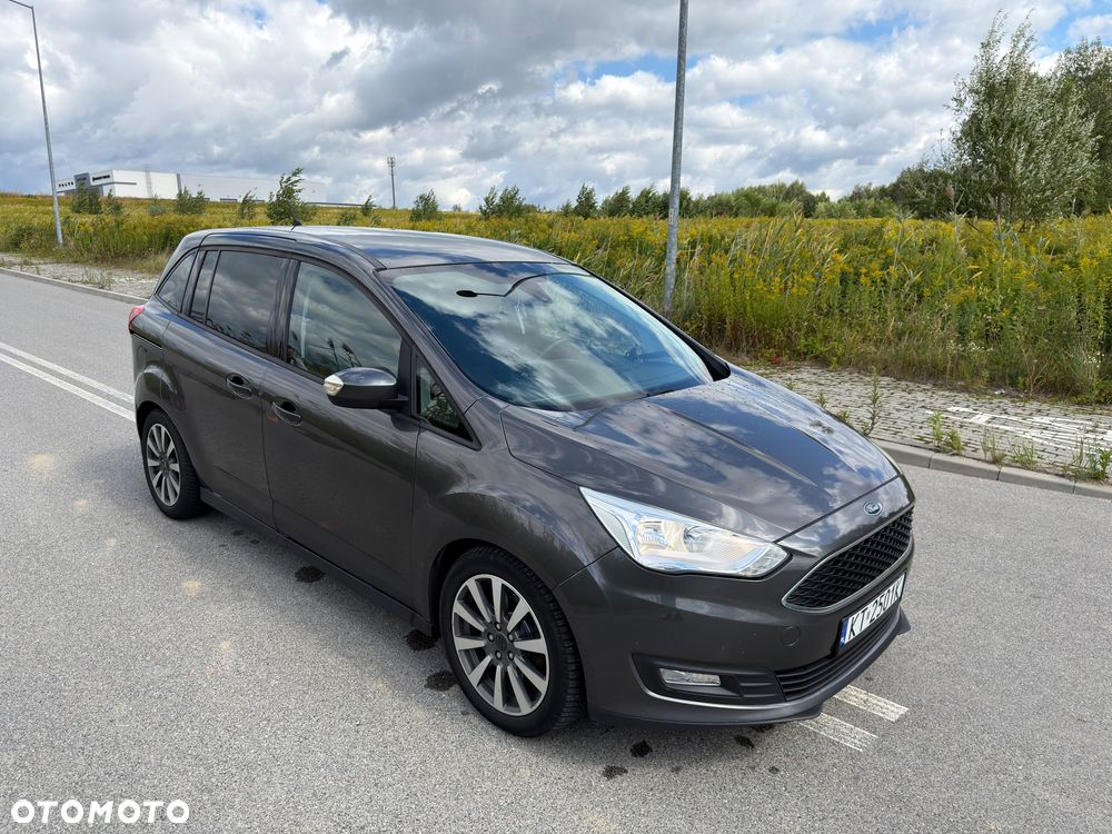 Ford Grand C-MAX - 3