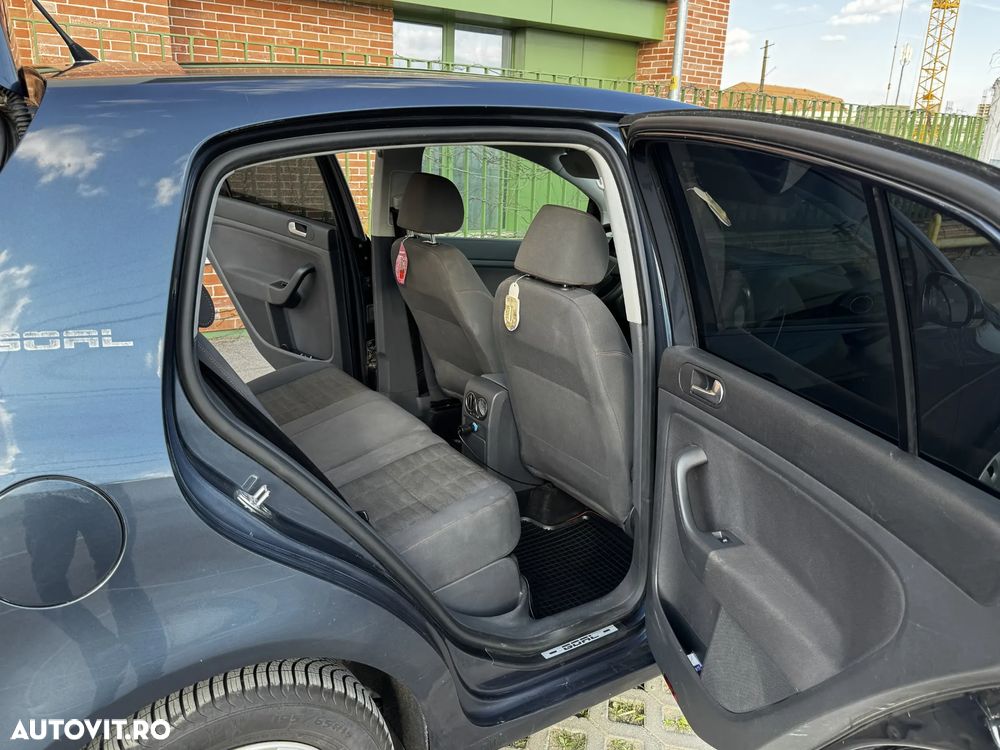 Volkswagen Golf Plus - 13