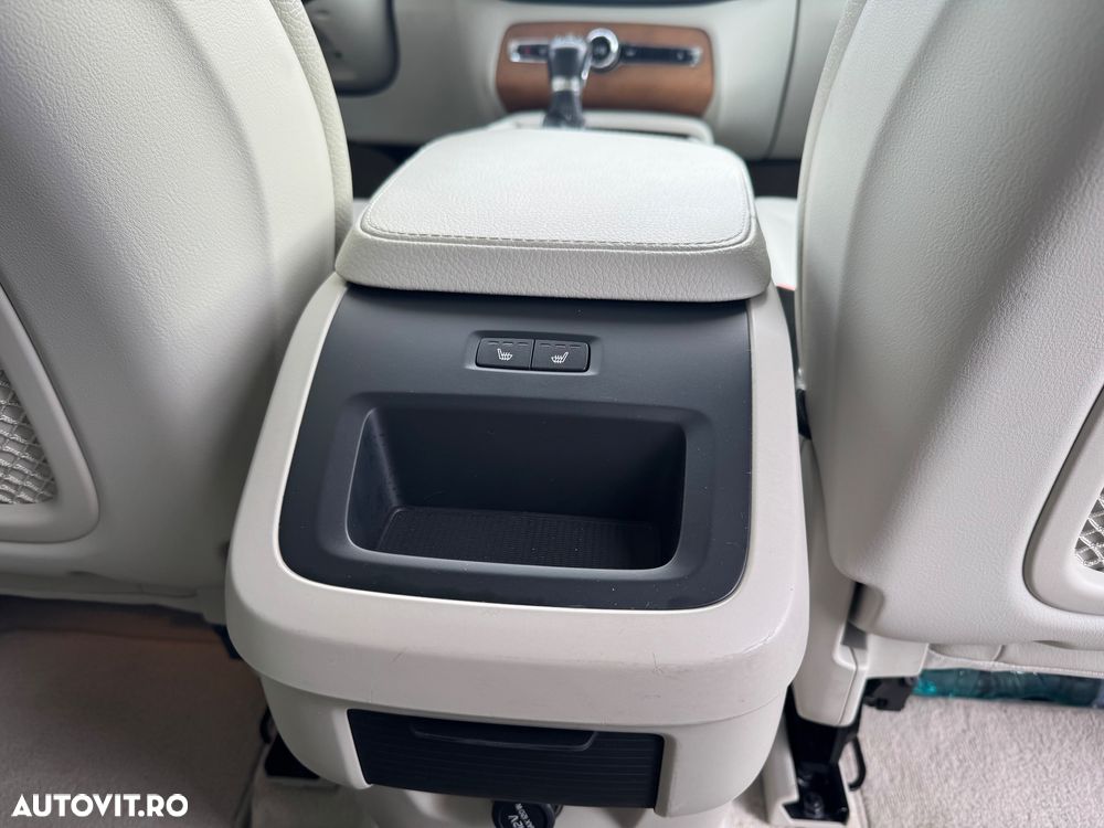 Volvo XC 90 D5 AWD Geartronic Inscription - 11