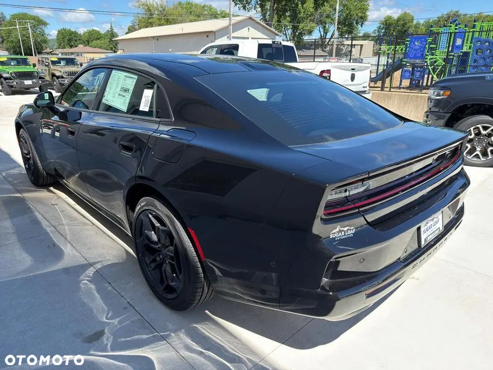 Dodge Charger - 5