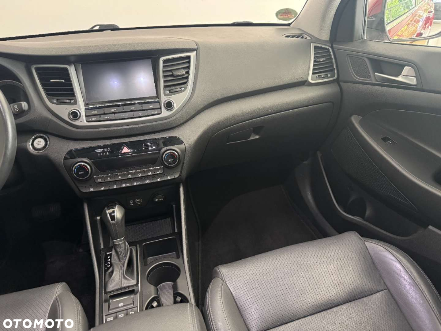 Hyundai Tucson - 8