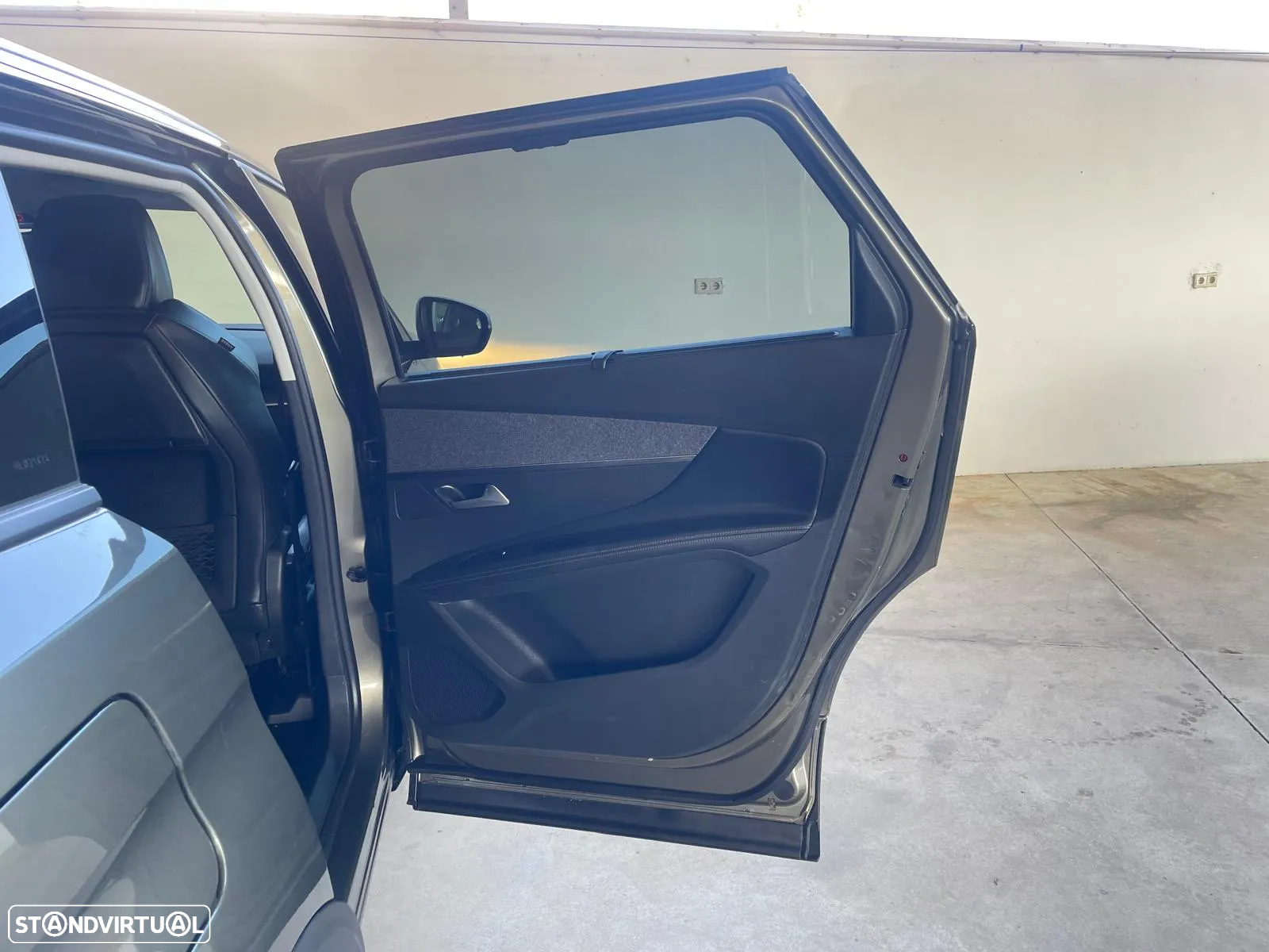 Peugeot 5008 1.6 BlueHDi Allure EAT6 - 30