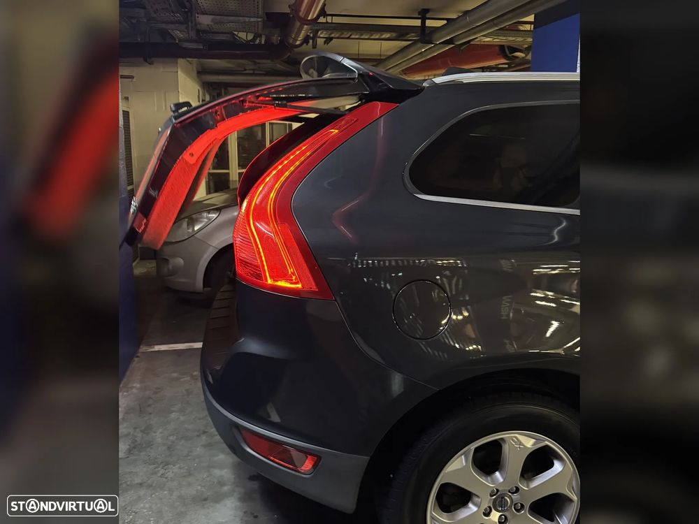 Volvo XC 60 2.0 D3 Drive Summum - 6