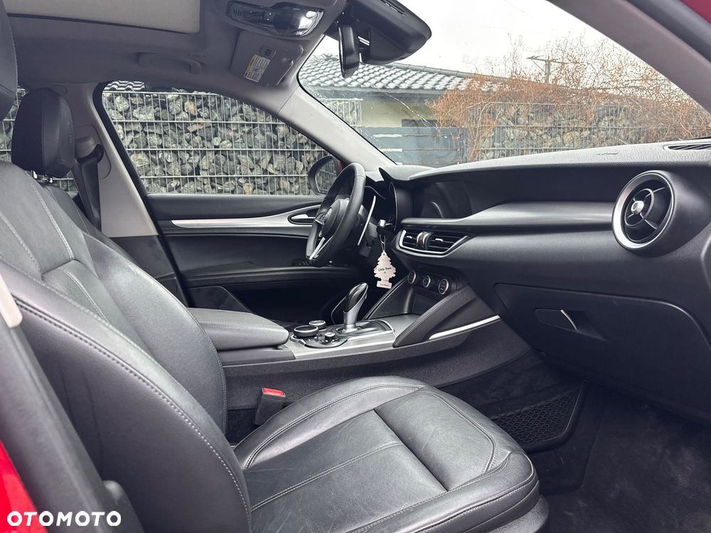 Alfa Romeo Stelvio 2.0 Turbo 16V AT8-Q4 Super - 29