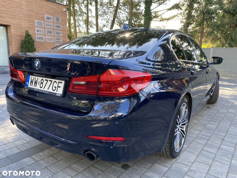 BMW Seria 5 520d xDrive Sport Line sport - 4