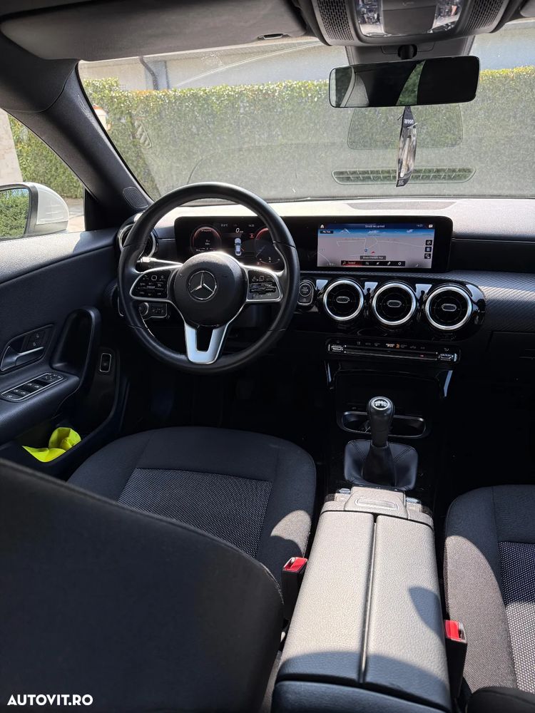 Mercedes-Benz CLA 180 Coupe - 12