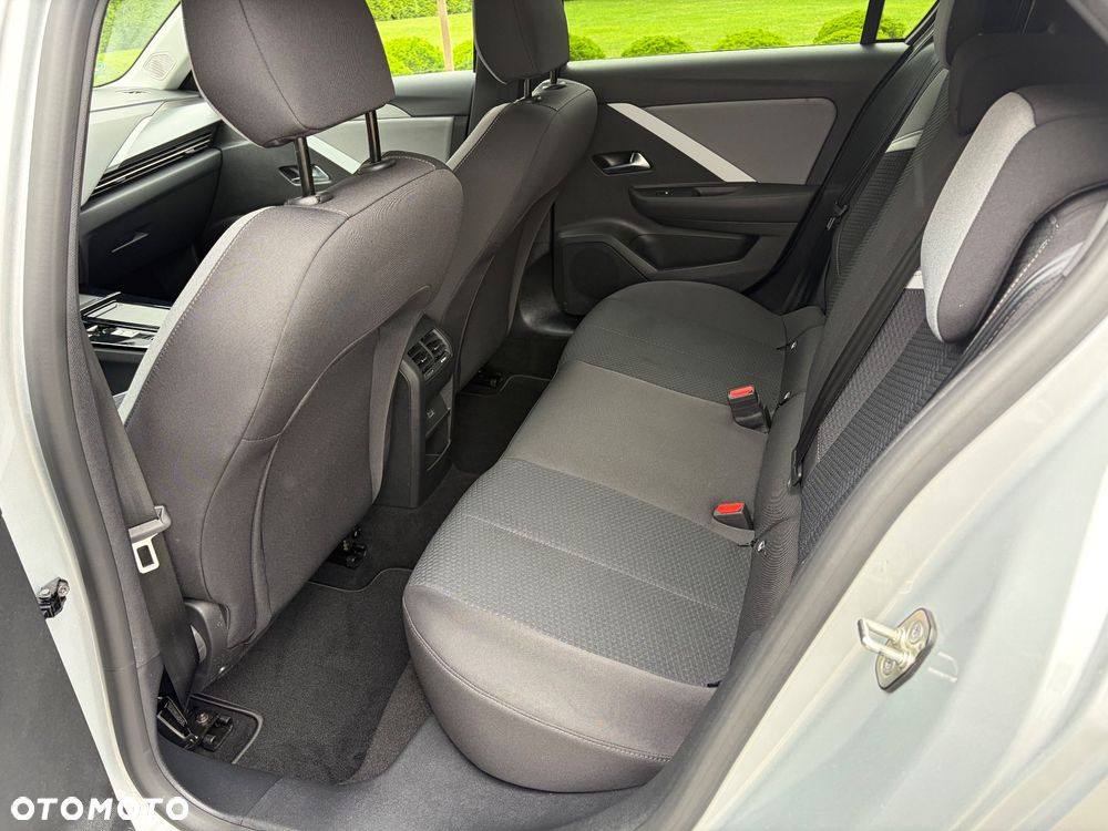 Opel Astra 1.2 Turbo Automatik Business Edition - 10