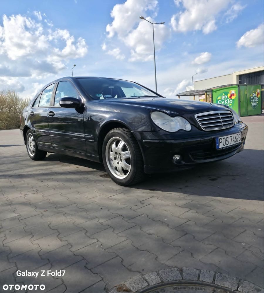 Mercedes-Benz Klasa C 180 T Kompressor Classic - 3