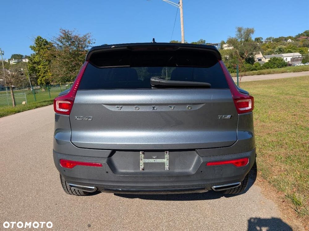 Volvo XC 40 - 5
