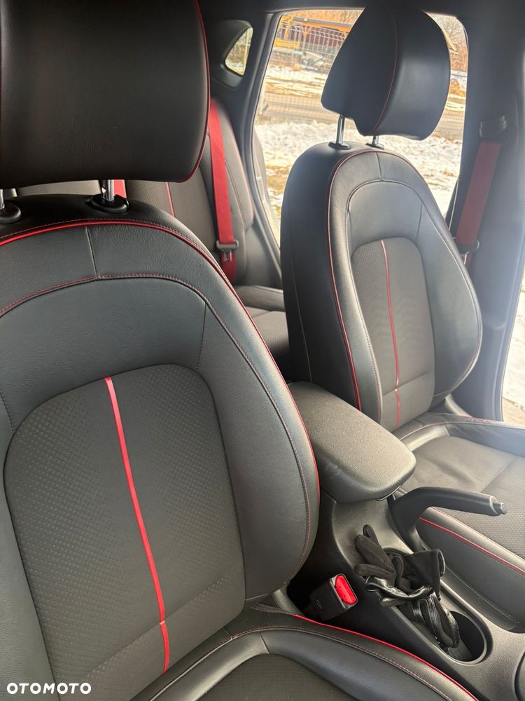 Hyundai Kona 1.6 T-GDI DCT 4WD Style - 9