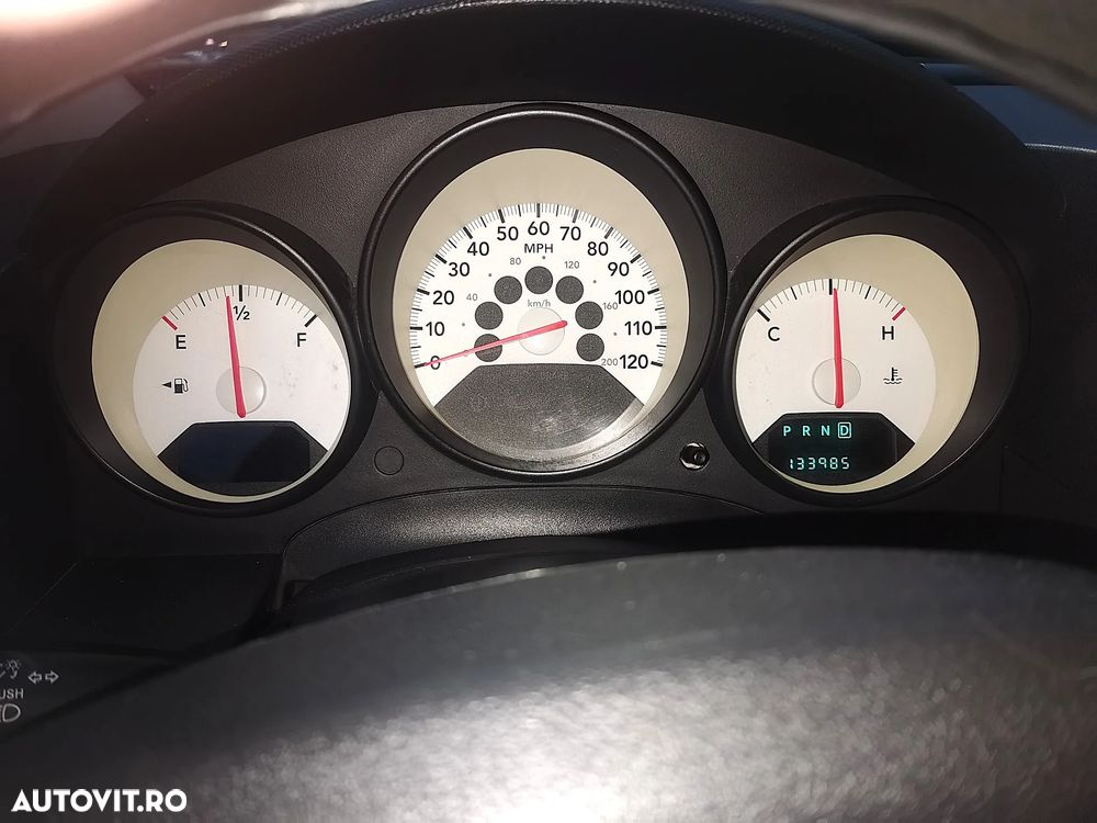 Dodge Caliber 2.0 CVT SE - 16