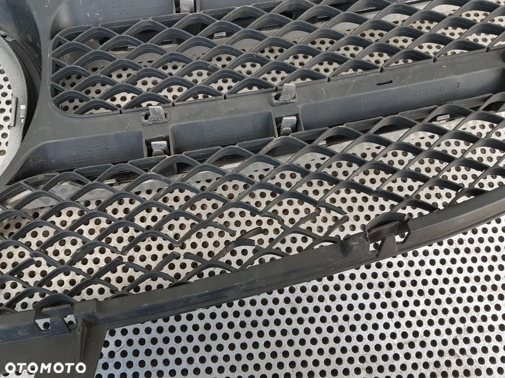 Mercedes W447 Vito V-Klasa LIFT Grill Atrapa - 11