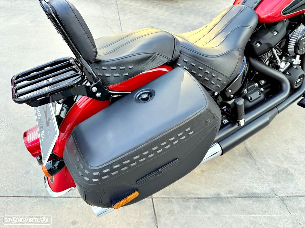 Harley-Davidson Heritage Softail Classic - 12