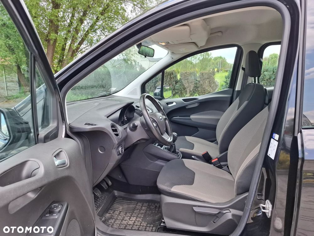 Ford Tourneo Courier 1.5 TDCi Trend - 10