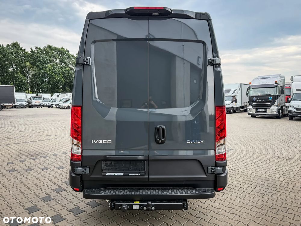 Iveco Daily 35S18HA8 V 3.0 Diesel 180 KM L3H2 - 12