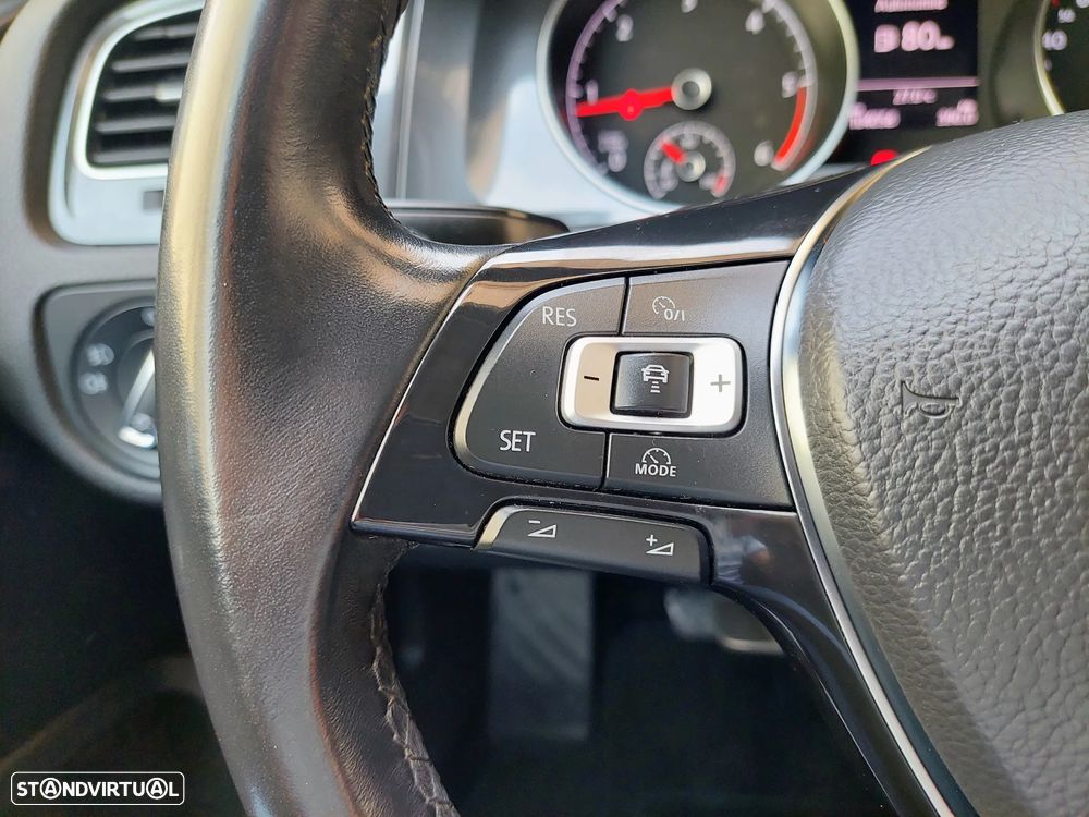 VW Golf 1.6 TDI Confortline - 34